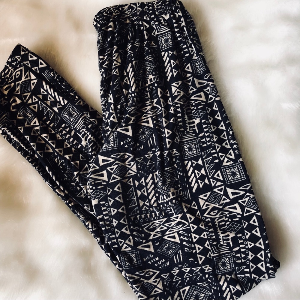 Geometric Print Leggings